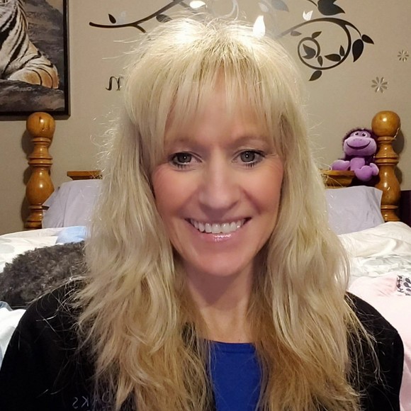 Meet your Posher, Posh - Picture 1 of 1